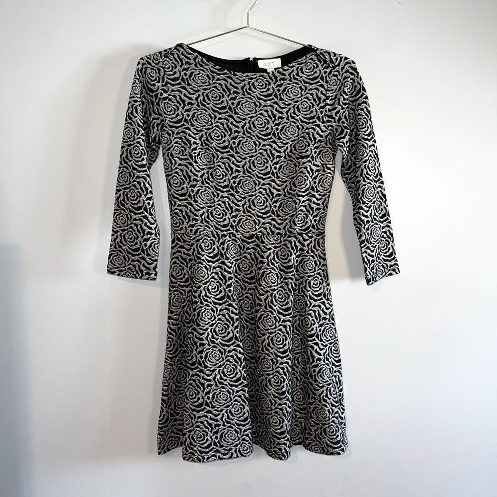 LOFT Outlet Black/Silver/Gray Metallic Rose Print Fit & Flare Mini Dress | SZ 0